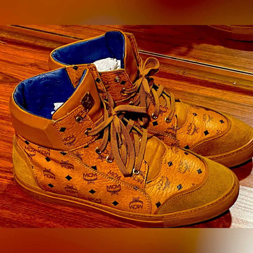 MCM Street High-toP sneakers size 44EU / 11US w/ Box.